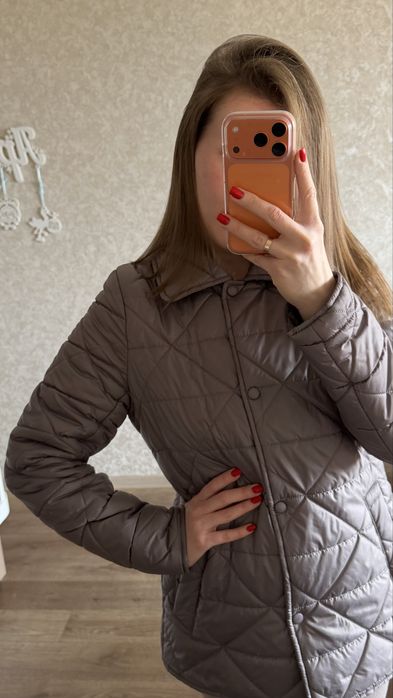 Куртка стьобана весняна