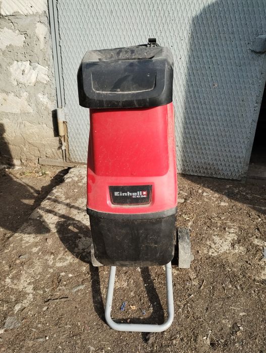 Садовий подрібнювач гілок