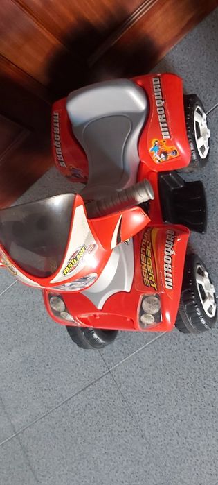 Mota elétrica para criança