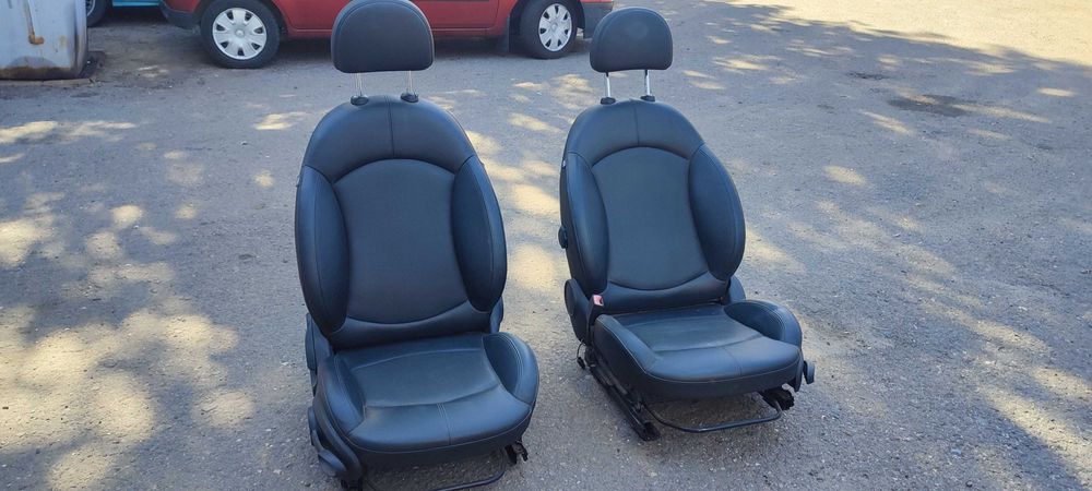 Повний комплект сидінь Mini Cooper Countryman