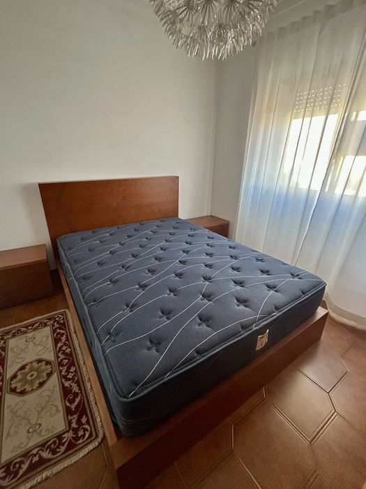 Mobília de Quarto em Madeira Cerejeira