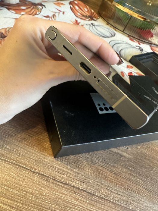 Samsung Galaxy S24 Ultra 12/256GB – Stan idealny!