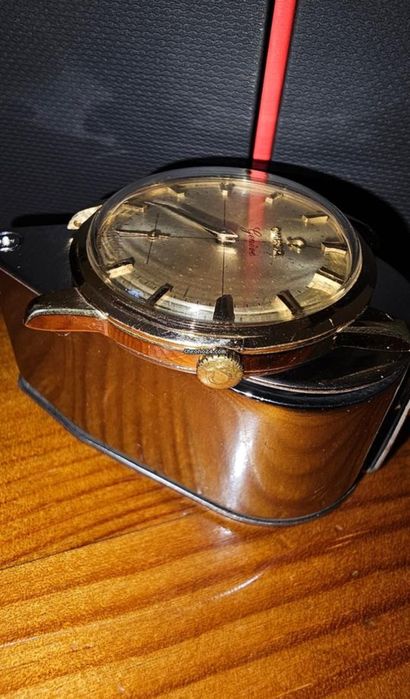 Omega Genève Plaqué Or G20 Microns 18k  35 x 42 mm