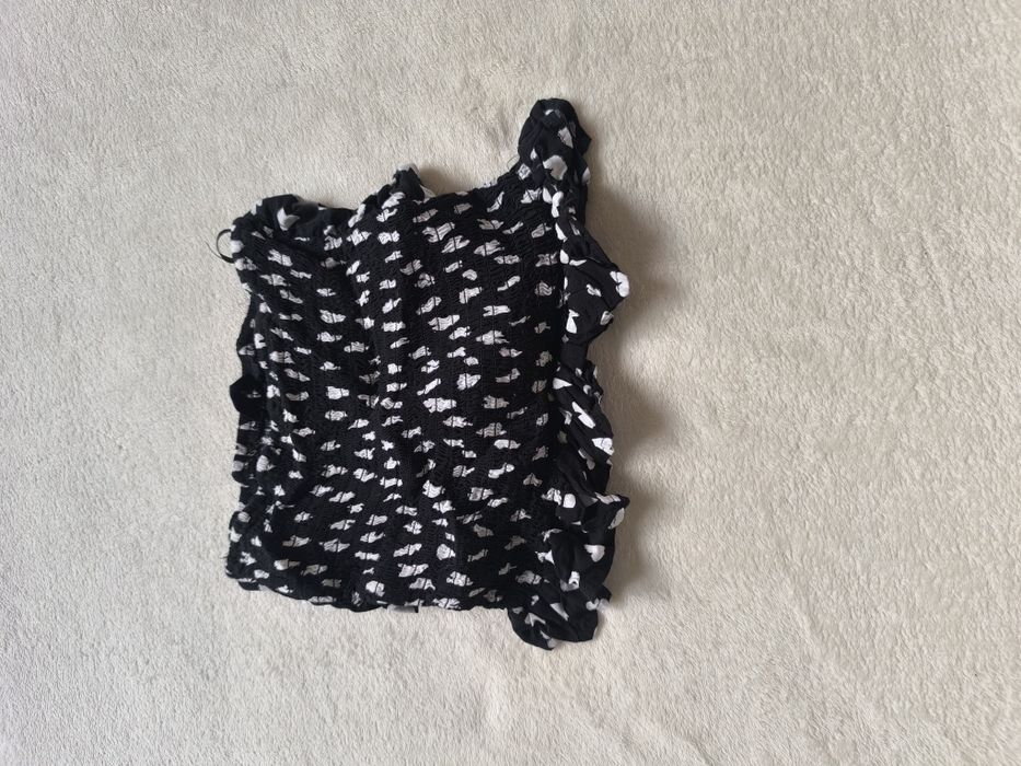 Czarny top SINSAY • bez ramiączek • kokarda • XS