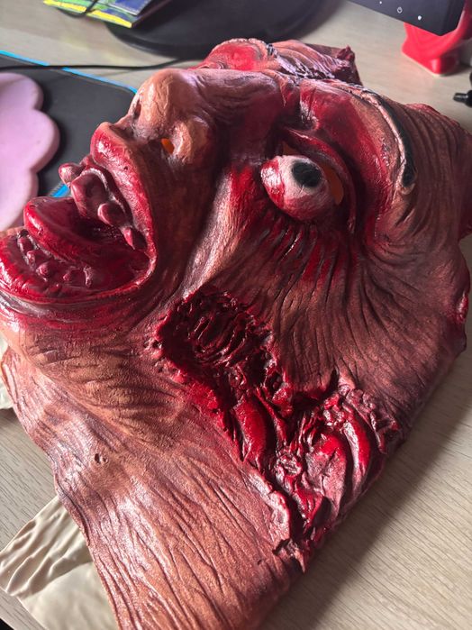 Máscara nova de Zumbi realista