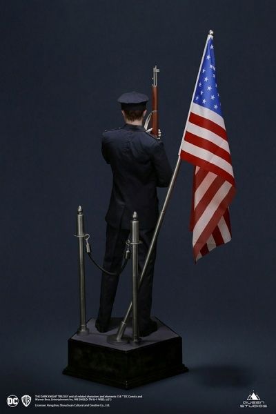 Queen Studios The Dark Knight 1/3 Joker (Police Uniform)