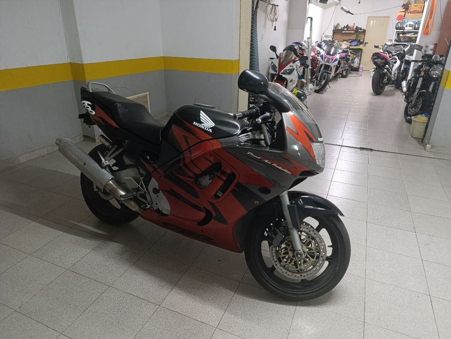 Honda CBR 600 F3 35kw