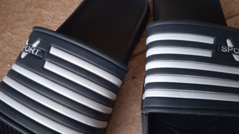 Klapki męskie na szeroką stopę