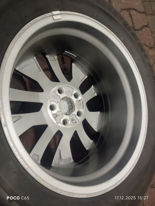 Продам комплект дисков с резиной lexus RX 18