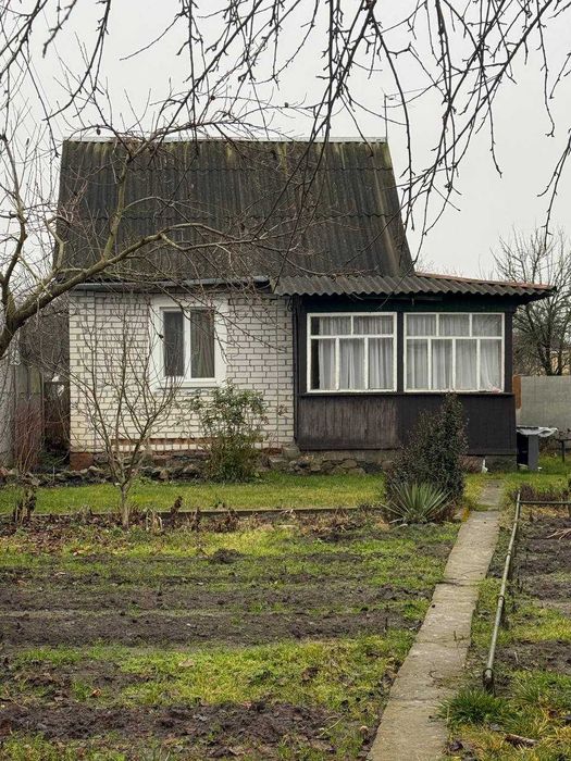 Продам двоповерхову дачу біля річки Десна в СТ «Горизонт», с. Жавинка!