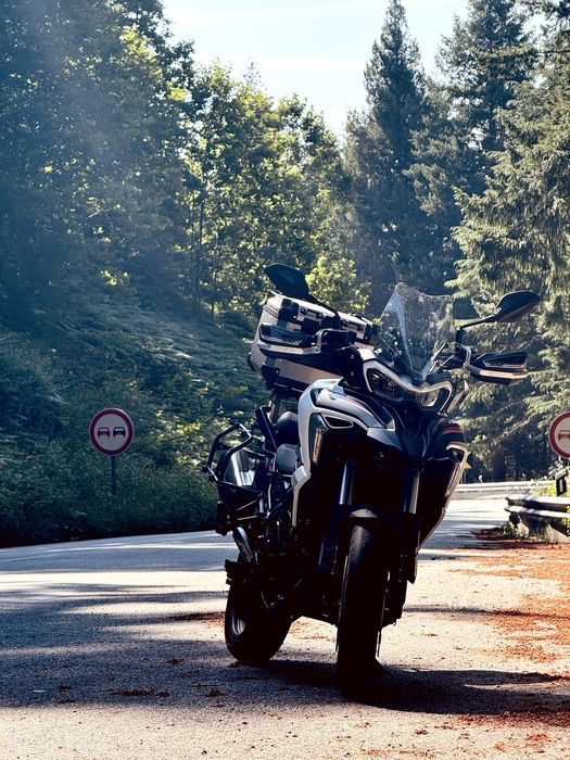 Benelli TRK 702 — Julho 2024 | 11.000 km | Garantia até 07/2027