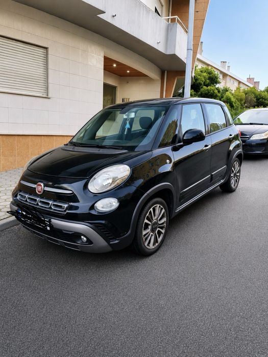 Vendo FIAT 500L em otimo estado