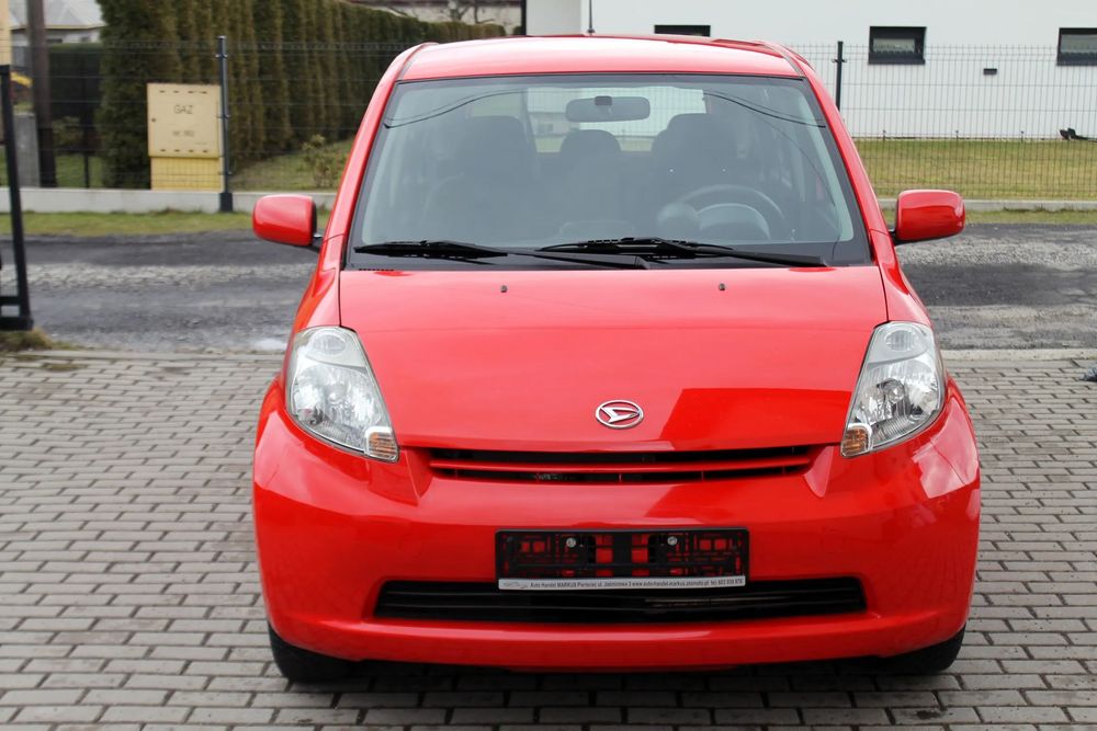 Daihatsu Sirion 4x4 BEZWYPADKOWY STAN DOBRY KLIMA zdrowy 1298 cm 87 koni.
