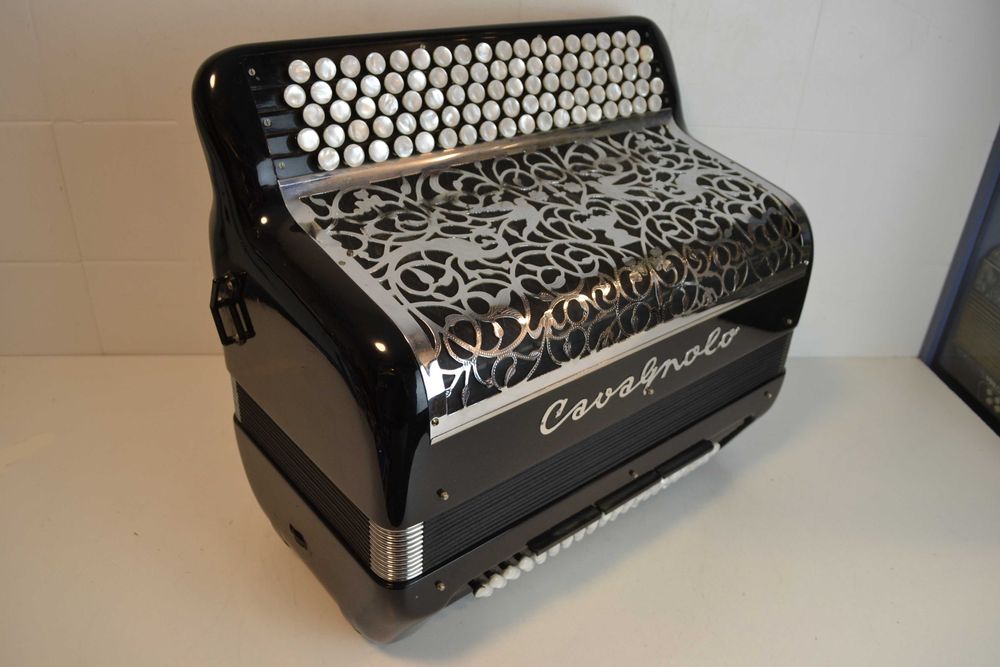 Acordeao Cavagnolo Vedeta 10 4 Voz.  N 315