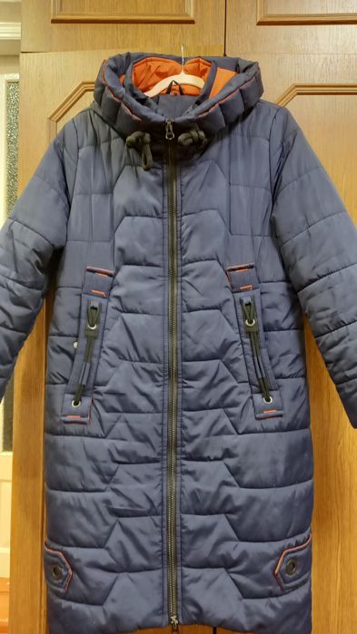 Жіноче пальто 54р. Демисезон, тепла зима