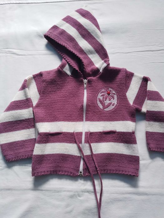 Кофточка в'язана для дівчинки на 92 см