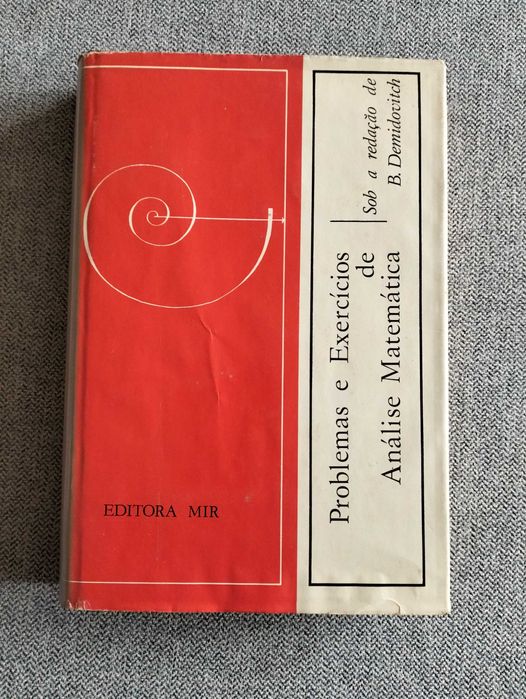 Livro "Problemas e exercícios de analise matemática" de B. Demidovich