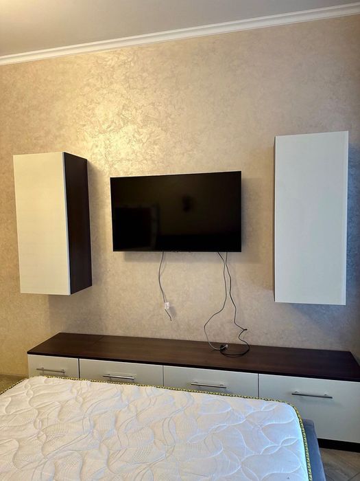 Продам шикарну евродвушку на Дорогожичах ЖК UNO