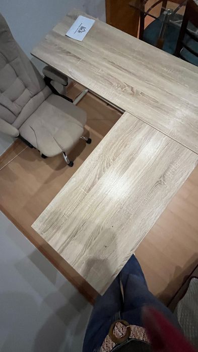 Secretaria em ótimo estado