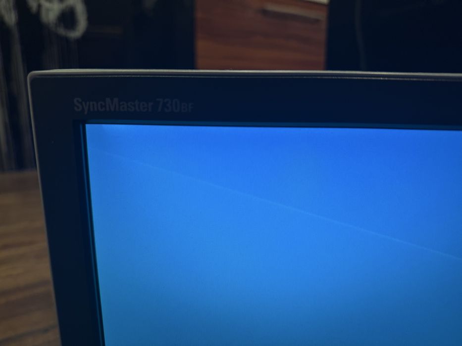 Monitor Samsung Sync Master 730BF