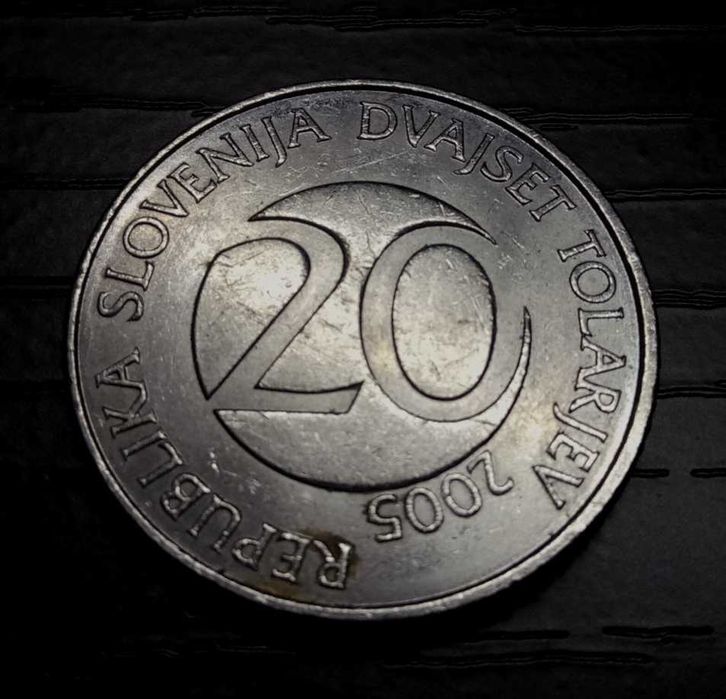 Монеты Великобритания США ОАЭ Словения. Нумизматика.