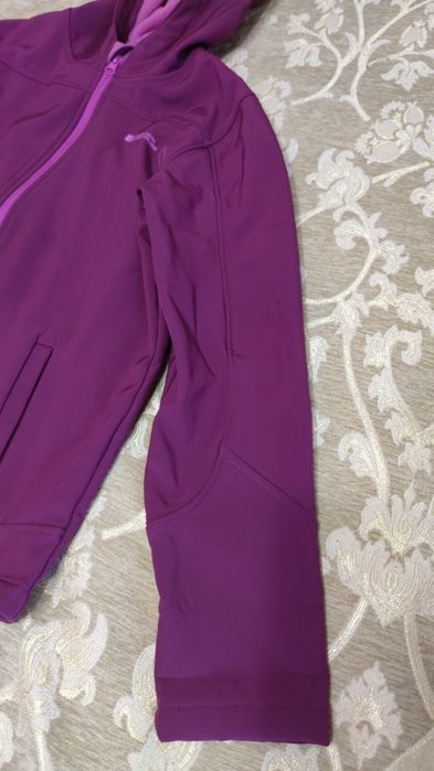 Куртка-ветрівка софтшел на дівчинку Mountain warehouse