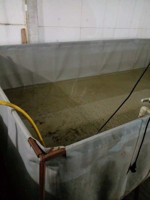 Продам басейн на 8.5 куб води