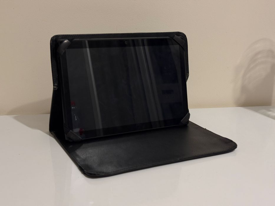 Планшет Lenovo Tab M10 — ідеальний стан + чохол + коробка