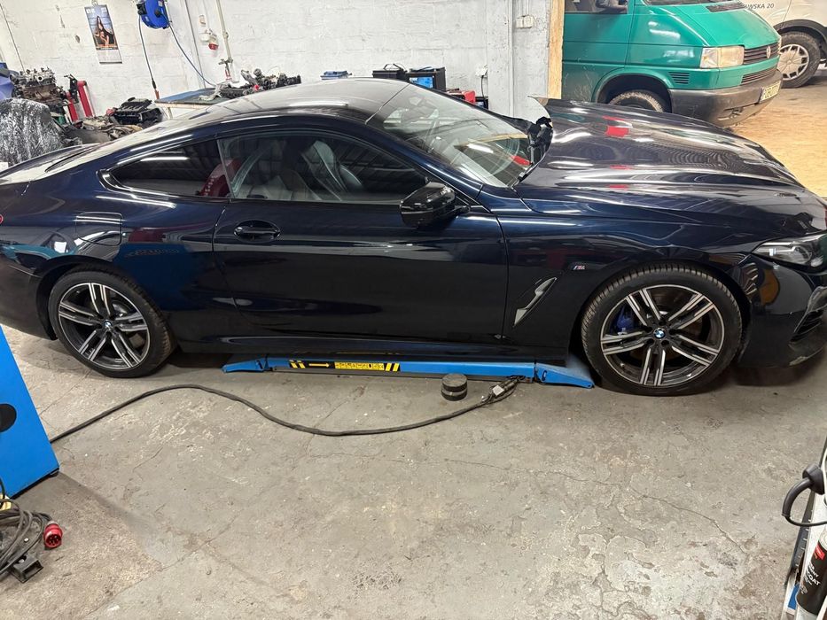 BMW Seria 8 M850I • z Niemiec • Uszkodzony • dostawa w cenie