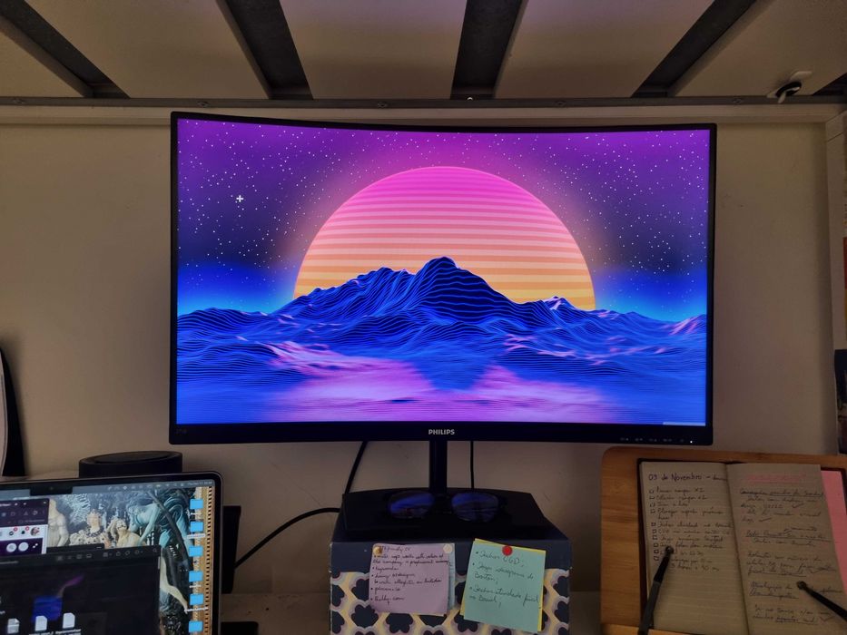 Monitor Phillips curvo Full HD