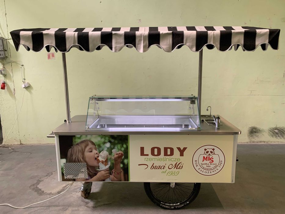 Dystrybutor - witryna do lodów K-1 RIKSZA 2250mm na 7 kuwet