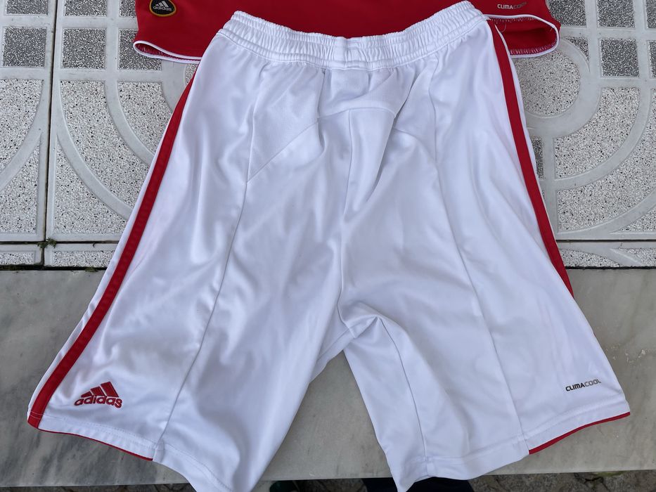 Equipamento SL Benfica 2010/2011