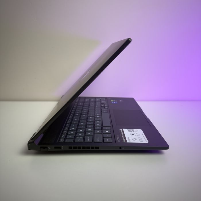 HP 16' FHD 144hz I7-13700HX, RTX 4060, 16GB/1TB