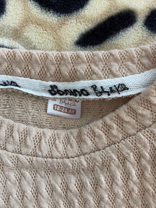 Костюм для дівчинки в бежевому кольорі