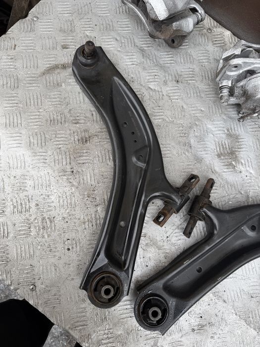 Рычаг передний ниссан рог nissan rogue xtrail t32 год 16