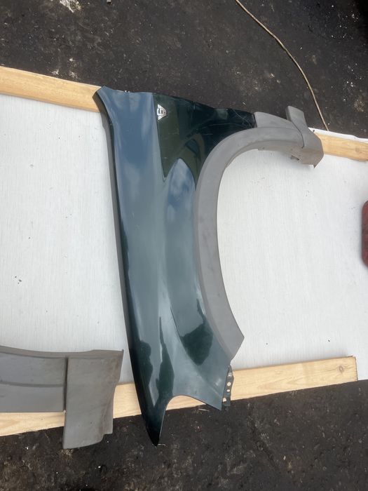 Крыло форд эскейп ford escape 2002 год