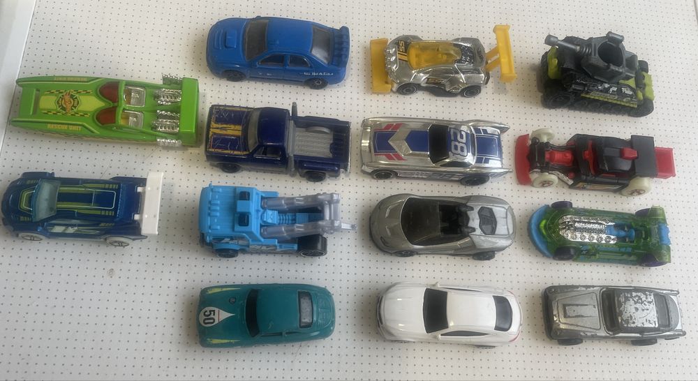 Дитячі автомобілі, Hot Wheels.