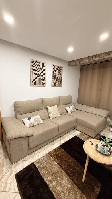 Sofá com chaise longue com 2 puff  mudelar