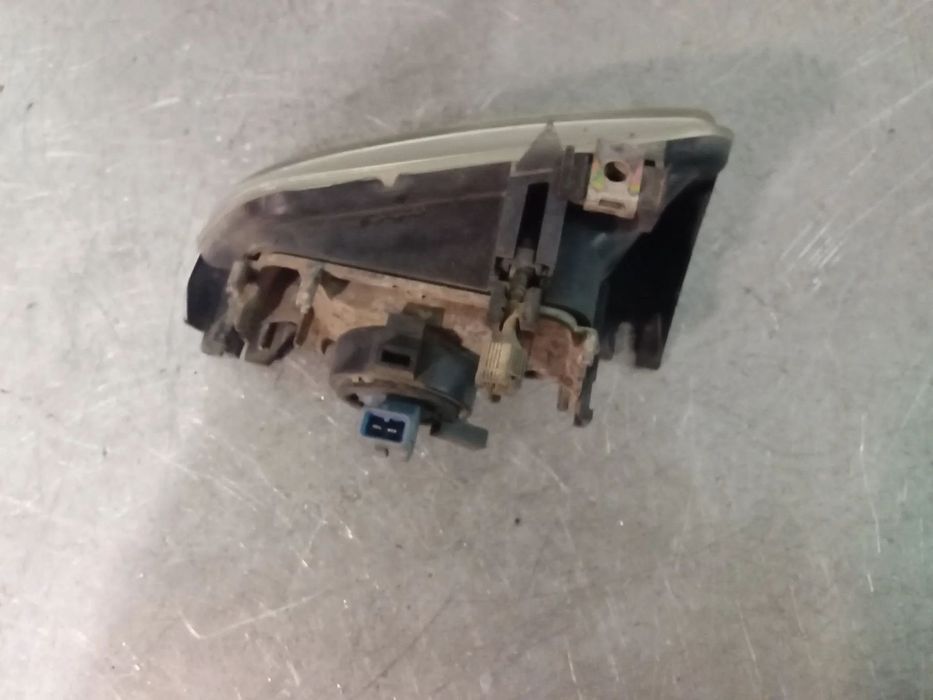 FAROL NEVOEIRO CITROEN SAXO - ESQUERDO / DIREITO