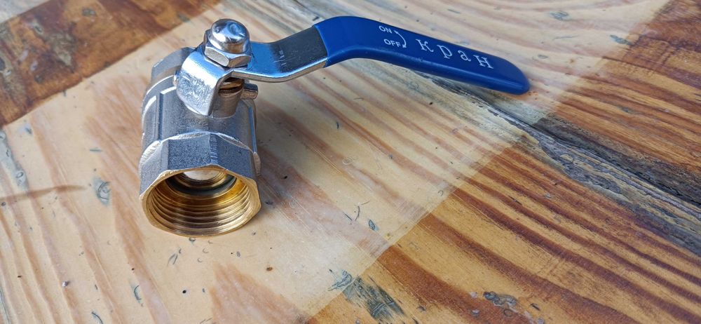 Гнучкий шланг для води 40см,кран 1 дюйм,Муфта 16 труби