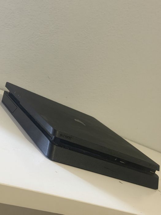 Ps4 slim, 1 TB