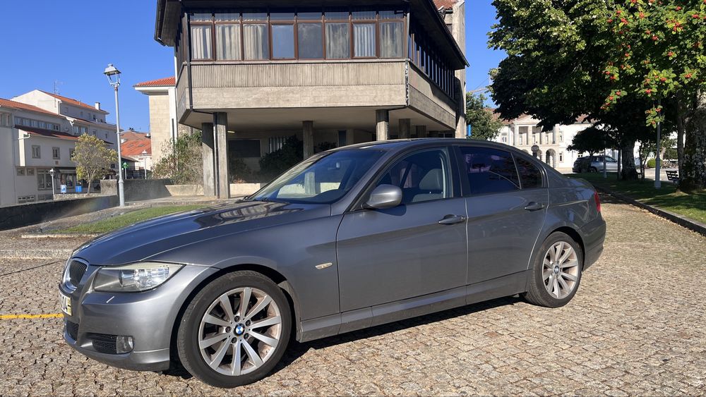 BMW 320d - NEGOCIÁVEL - Muito bom estado, sem acidentes