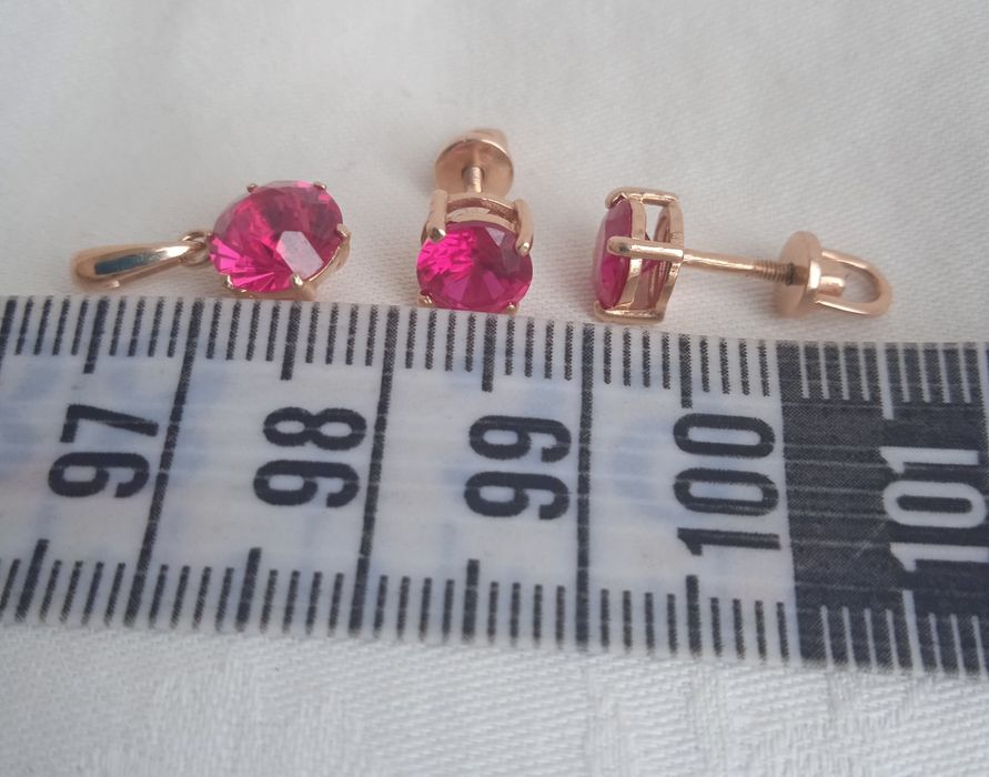 Гвоздики зол 585 подвеска рубин 3 грм