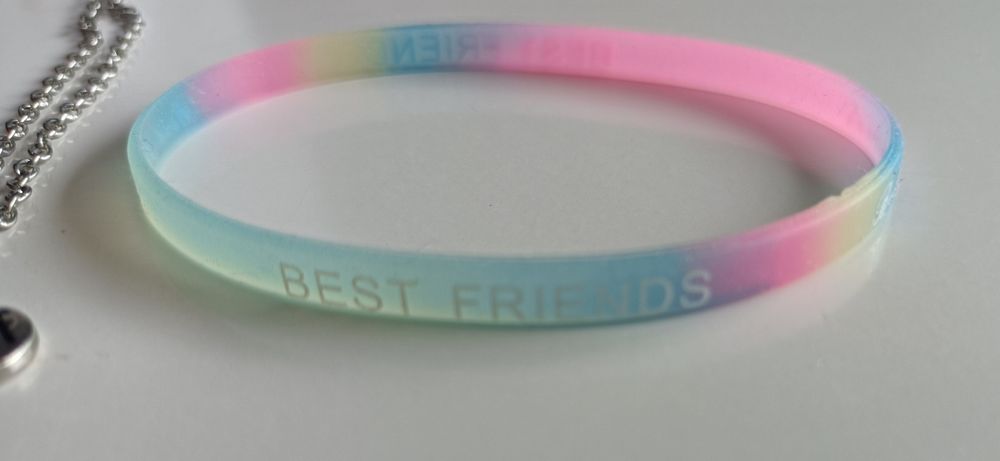 Conjunto colar e pulseira Besta Friends