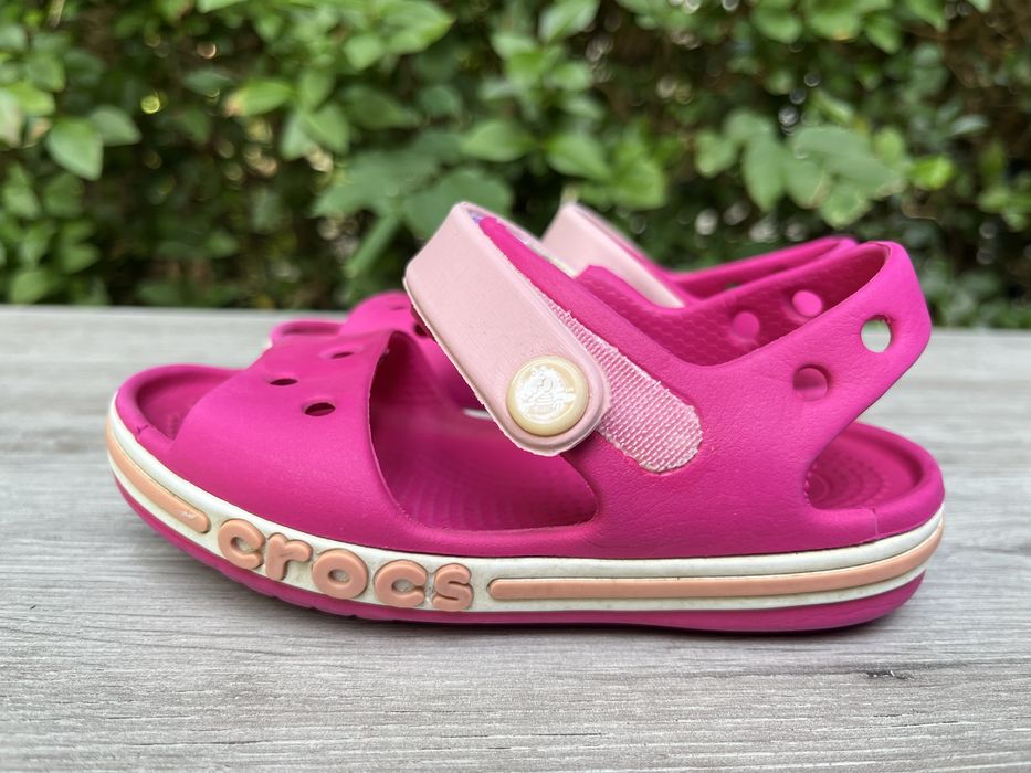 Дитячі босоніжки Crocs