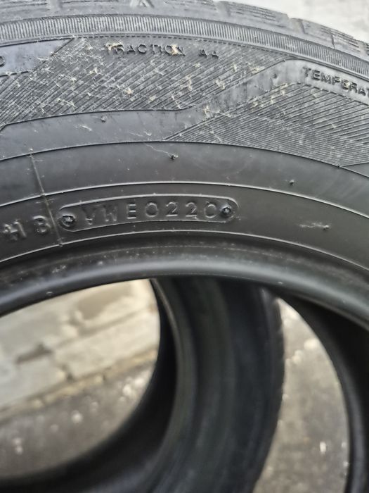 Продам  летние шини 215 65 16  тойо  проксес 2