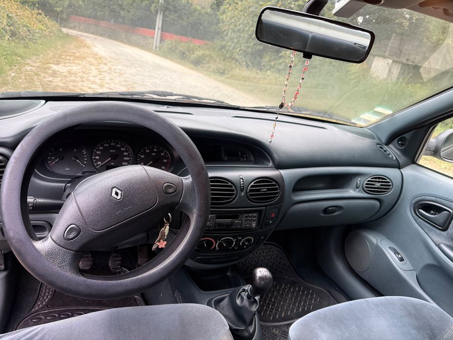 Renault Megane 1.6 8v