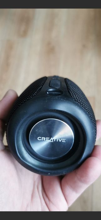 Creative Muvo Play блютуз колонка