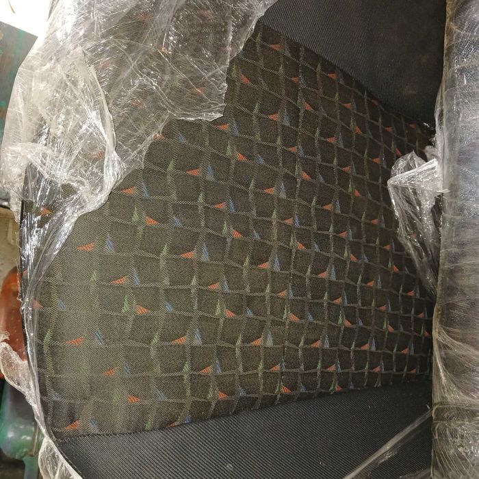 Комплект сидений автомобиля Мазда 323 В.