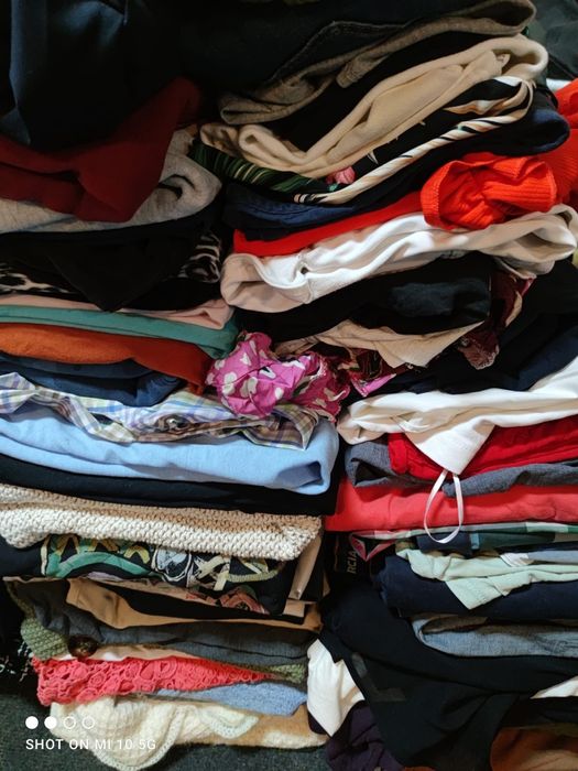 Paka ubrań damskich L XL 25 kg